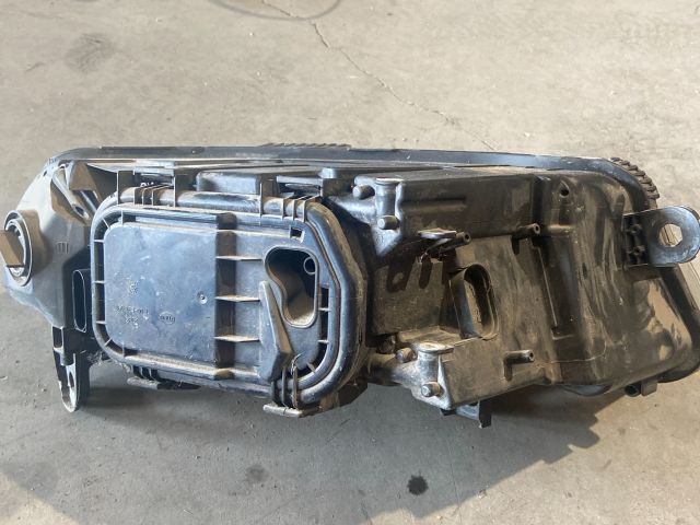 bontott AUDI A6 C6 Bal Fényszóró
