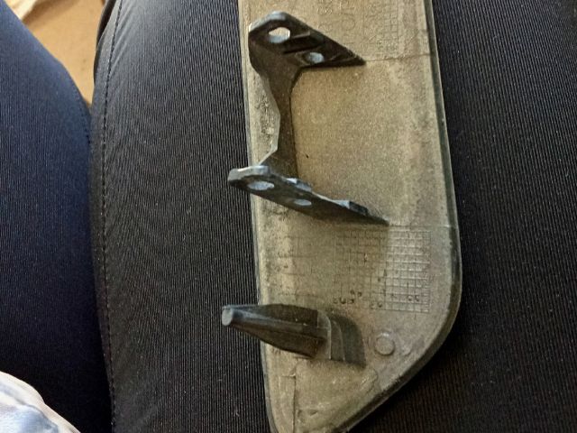 bontott AUDI A6 C6 Bal Fényszórómosó Fedél