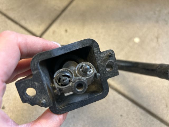 bontott AUDI A6 C6 Bal Fényszórómosó Fúvóka