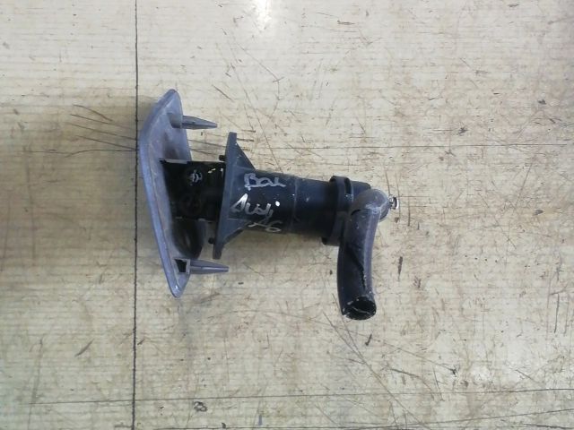 bontott AUDI A6 C6 Bal Fényszórómosó Fúvóka