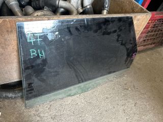 bontott AUDI A6 C6 Bal hátsó Ablak