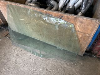 bontott AUDI A6 C6 Bal hátsó Ablak