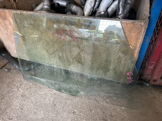 bontott AUDI A6 C6 Bal hátsó Ablak