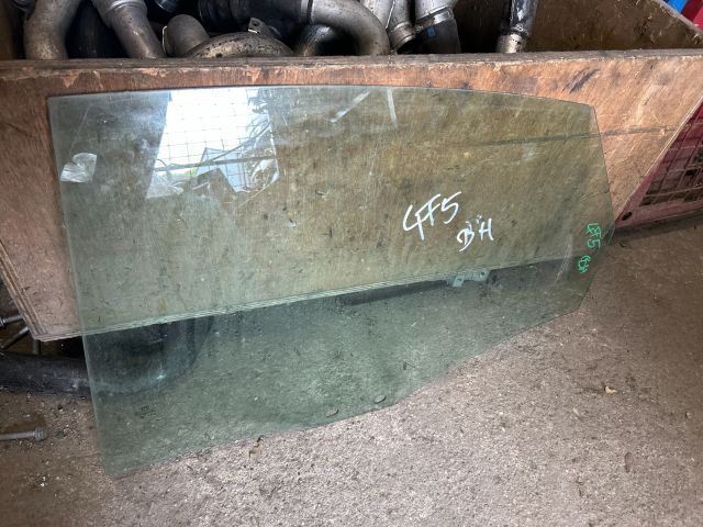 bontott AUDI A6 C6 Bal hátsó Ablak