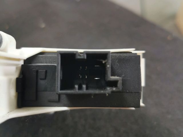 bontott AUDI A6 C6 Bal hátsó Ablakemelő Motor