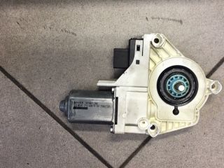 bontott AUDI A6 C6 Bal hátsó Ablakemelő Motor