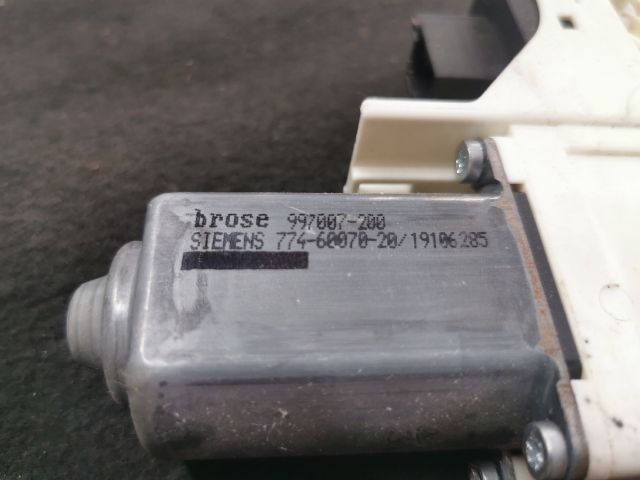 bontott AUDI A6 C6 Bal hátsó Ablakemelő Motor