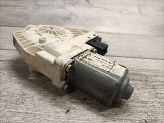 bontott AUDI A6 C6 Bal hátsó Ablakemelő Motor