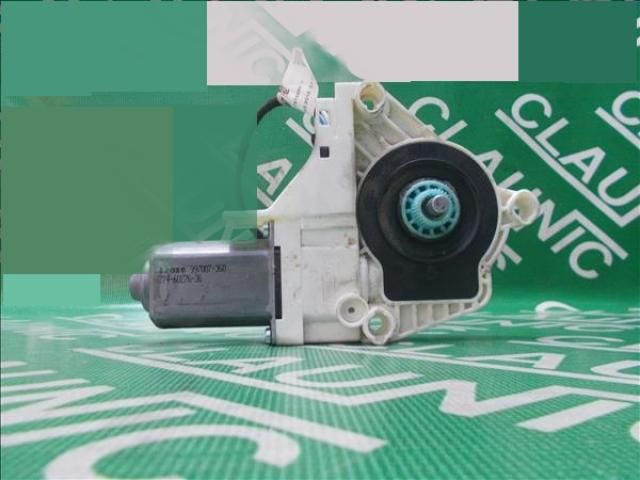 bontott AUDI A6 C6 Bal hátsó Ablakemelő Motor