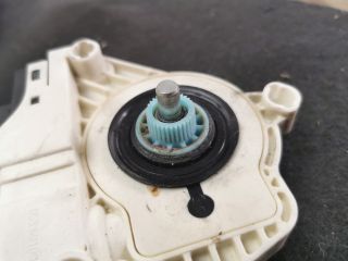 bontott AUDI A6 C6 Bal hátsó Ablakemelő Motor