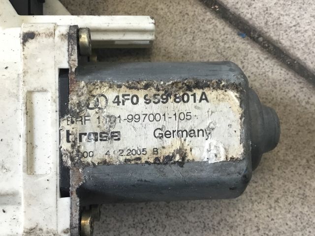 bontott AUDI A6 C6 Bal hátsó Ablakemelő Motor