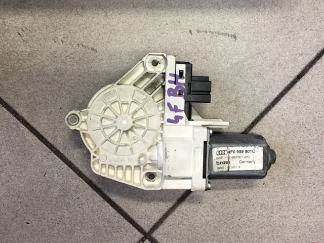 bontott AUDI A6 C6 Bal hátsó Ablakemelő Motor