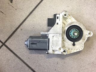 bontott AUDI A6 C6 Bal hátsó Ablakemelő Motor