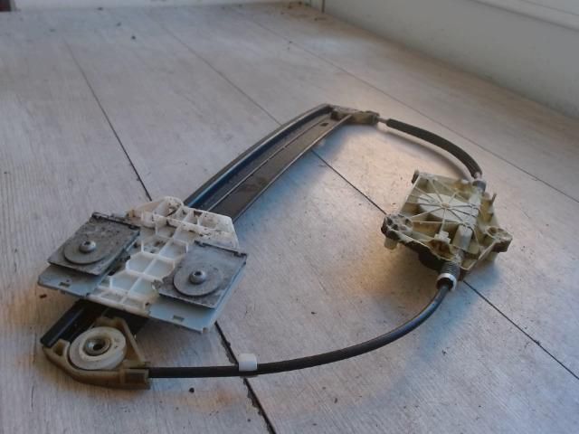 bontott AUDI A6 C6 Bal hátsó Ablakemelő Szerkezet (Elektromos)