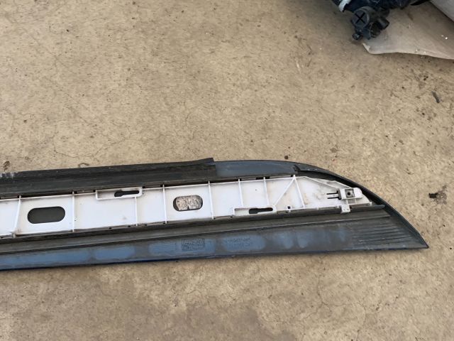 bontott AUDI A6 C6 Bal hátsó Ajtó Díszléc