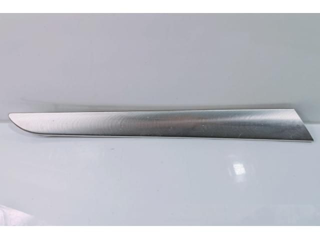 bontott AUDI A6 C6 Bal hátsó Ajtó Díszléc