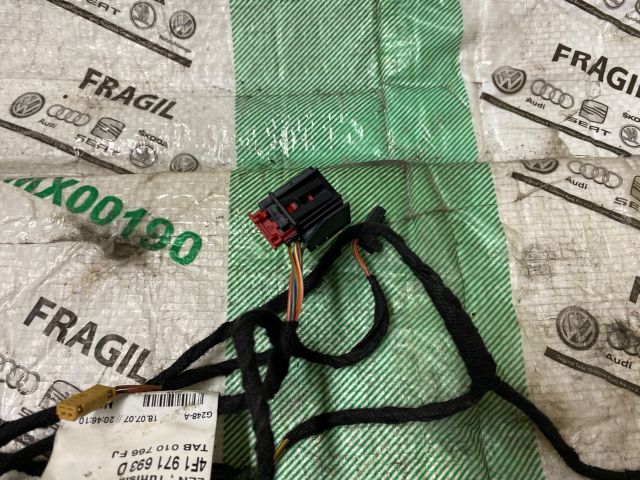 bontott AUDI A6 C6 Bal hátsó Ajtó Kábelköteg