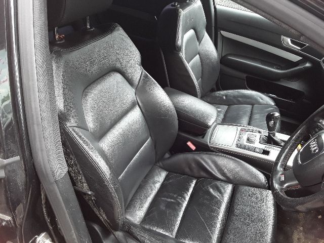 bontott AUDI A6 C6 Bal hátsó Ajtó Kárpit