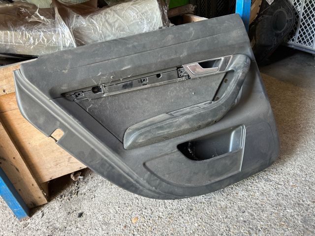 bontott AUDI A6 C6 Bal hátsó Ajtó Kárpit