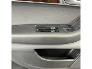 bontott AUDI A6 C6 Bal hátsó Ajtó Kárpit