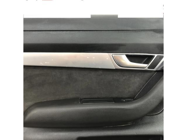 bontott AUDI A6 C6 Bal hátsó Ajtó Kárpit