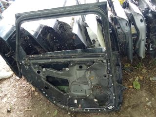 bontott AUDI A6 C6 Bal hátsó Ajtó (Részeivel)