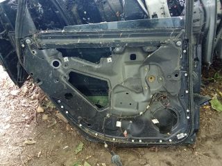 bontott AUDI A6 C6 Bal hátsó Ajtó (Részeivel)