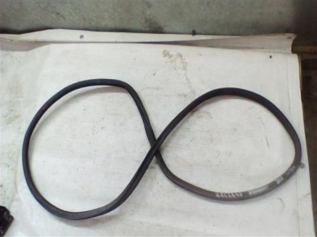 bontott AUDI A6 C6 Bal hátsó Ajtó Szigetelés