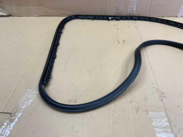 bontott AUDI A6 C6 Bal hátsó Ajtó Szigetelés