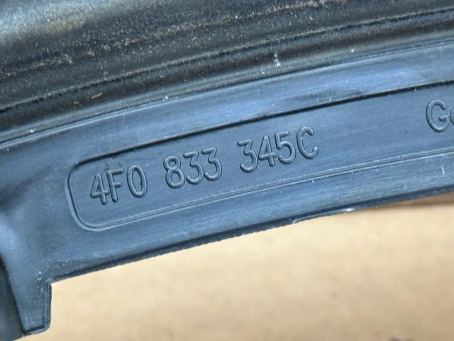 bontott AUDI A6 C6 Bal hátsó Ajtó Szigetelés