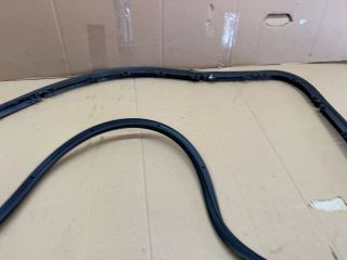 bontott AUDI A6 C6 Bal hátsó Ajtó Szigetelés