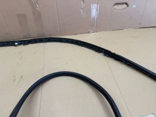 bontott AUDI A6 C6 Bal hátsó Ajtó Szigetelés