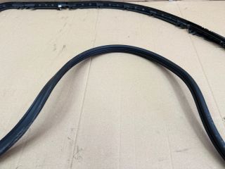 bontott AUDI A6 C6 Bal hátsó Ajtó Szigetelés