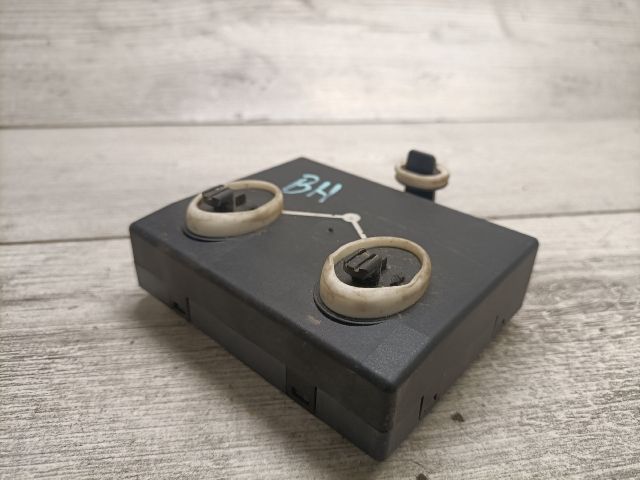 bontott AUDI A6 C6 Bal hátsó Ajtó Vezérlőegység