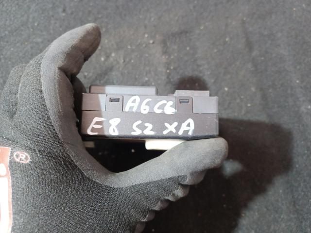 bontott AUDI A6 C6 Bal hátsó Ajtó Vezérlőegység