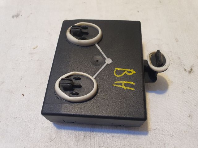 bontott AUDI A6 C6 Bal hátsó Ajtó Vezérlőegység