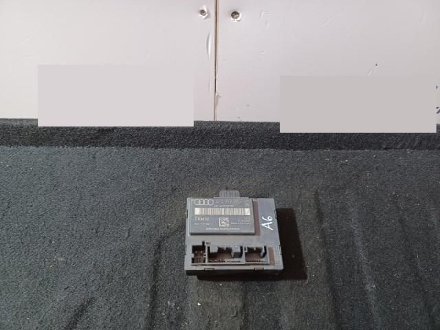 bontott AUDI A6 C6 Bal hátsó Ajtó Vezérlőegység