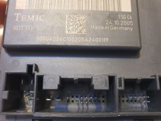 bontott AUDI A6 C6 Bal hátsó Ajtó Vezérlőegység