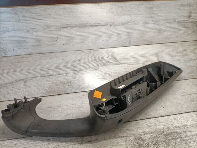 bontott AUDI A6 C6 Bal hátsó Ajtóbehúzó