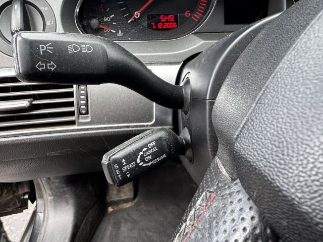 bontott AUDI A6 C6 Bal hátsó Ajtóhatároló