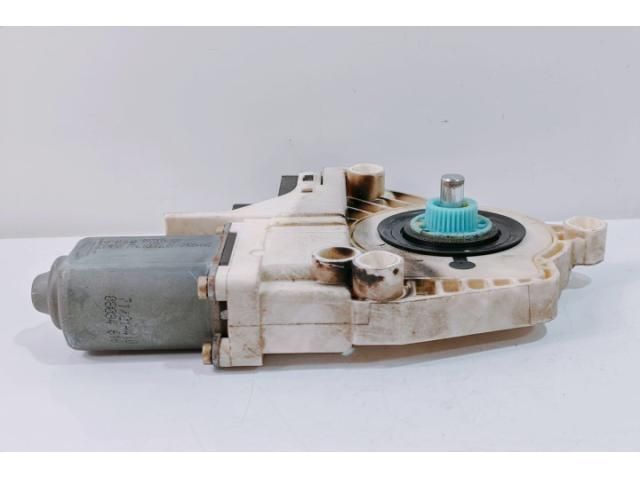 bontott AUDI A6 C6 Bal hátsó Ajtózár Motor