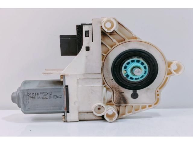 bontott AUDI A6 C6 Bal hátsó Ajtózár Motor