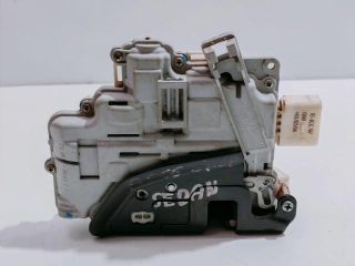 bontott AUDI A6 C6 Bal hátsó Ajtózár