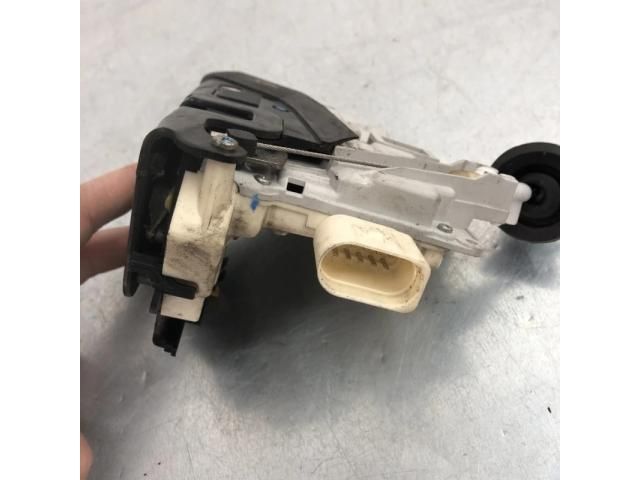 bontott AUDI A6 C6 Bal hátsó Ajtózár