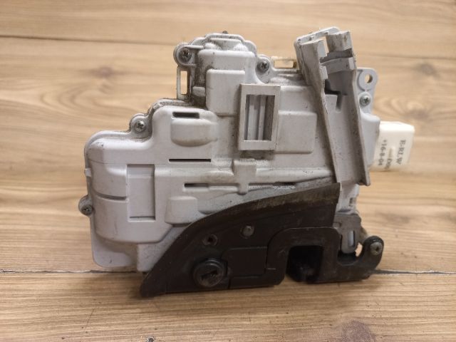 bontott AUDI A6 C6 Bal hátsó Ajtózár