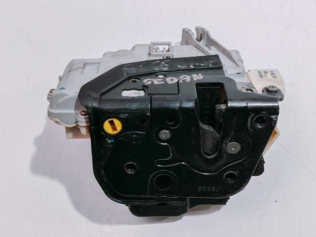 bontott AUDI A6 C6 Bal hátsó Ajtózár