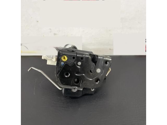 bontott AUDI A6 C6 Bal hátsó Ajtózár