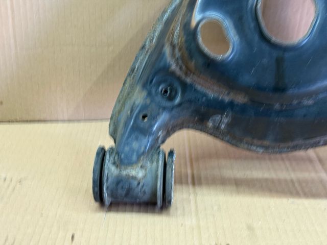 bontott AUDI A6 C6 Bal hátsó Alsó Lengőkar