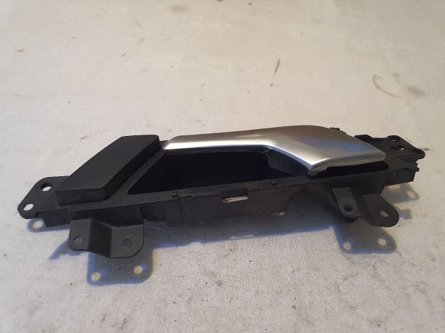 bontott AUDI A6 C6 Bal hátsó Belső Kilincs