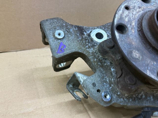 bontott AUDI A6 C6 Bal hátsó Csonkállvány Kerékaggyal